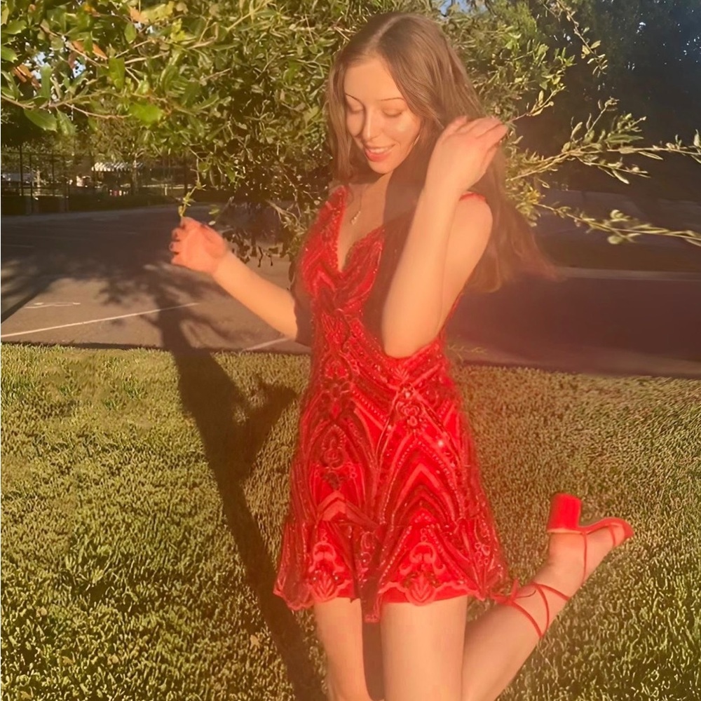 Red Ruffle Hem Sequin Hoco / Homecoming Dress